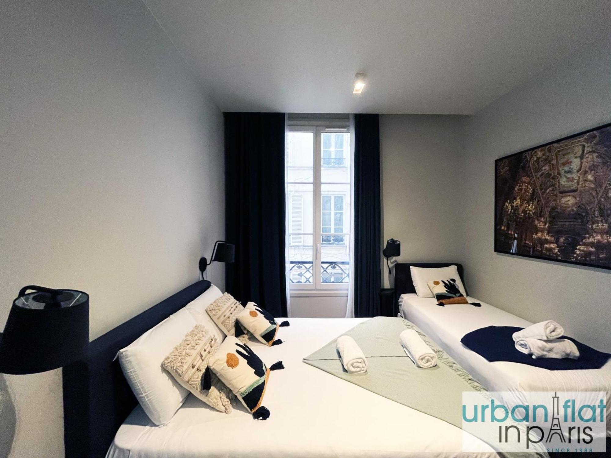 Urban Flat 110 - Luxury 3 Bedroom Near Galeries Lafayette Apartment *