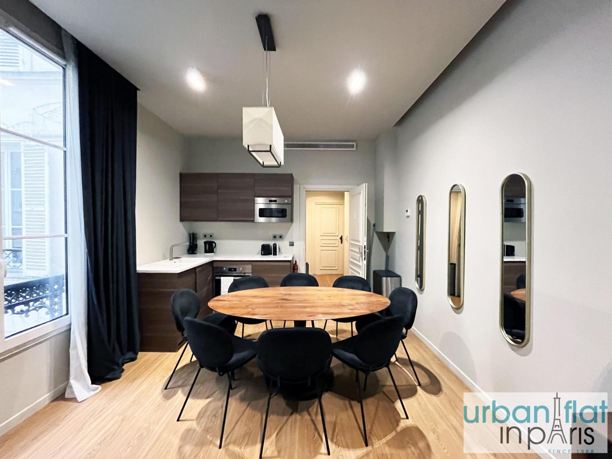 Urban Flat 110 - Luxury 3 Bedroom Near Galeries Lafayette * Paris